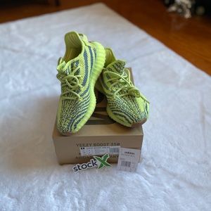 Yeezy 350 Boost Size 5.5 in Men’s